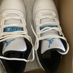 Like new! Jordan 11 retro legend blue!